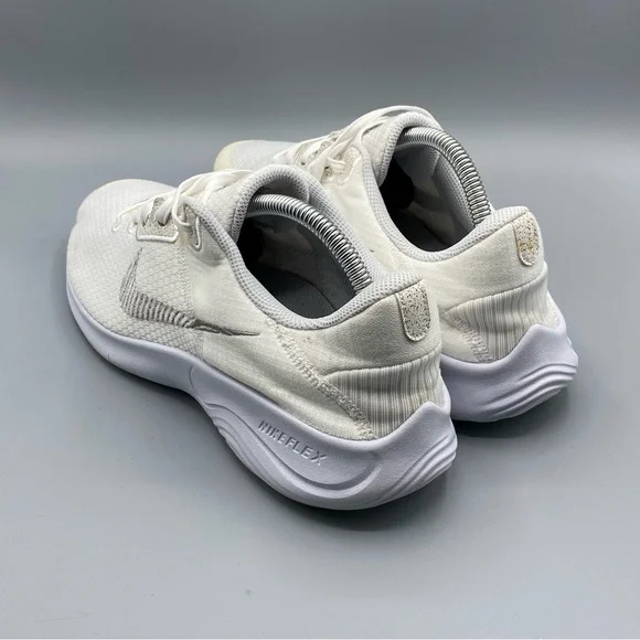 Nike Women's Flex Experience Run 11 Shoes White/Pure Platinum​ - Picture 3 of 4